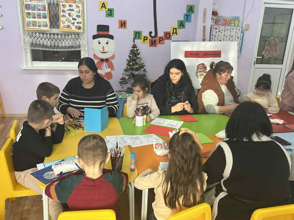Коледна работилница в група Шарена дъга - ДГ Щастливо - Медовец